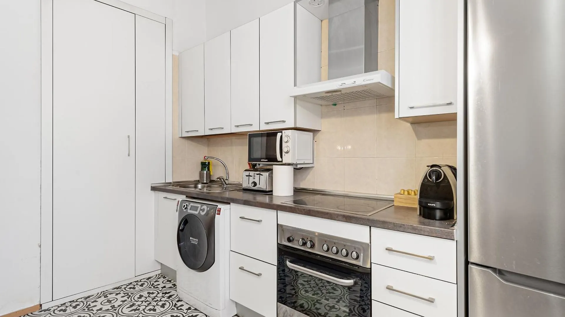 Urbanchicmalaga 2Bedroom Oasis In Historic Malaga Centre Apartment