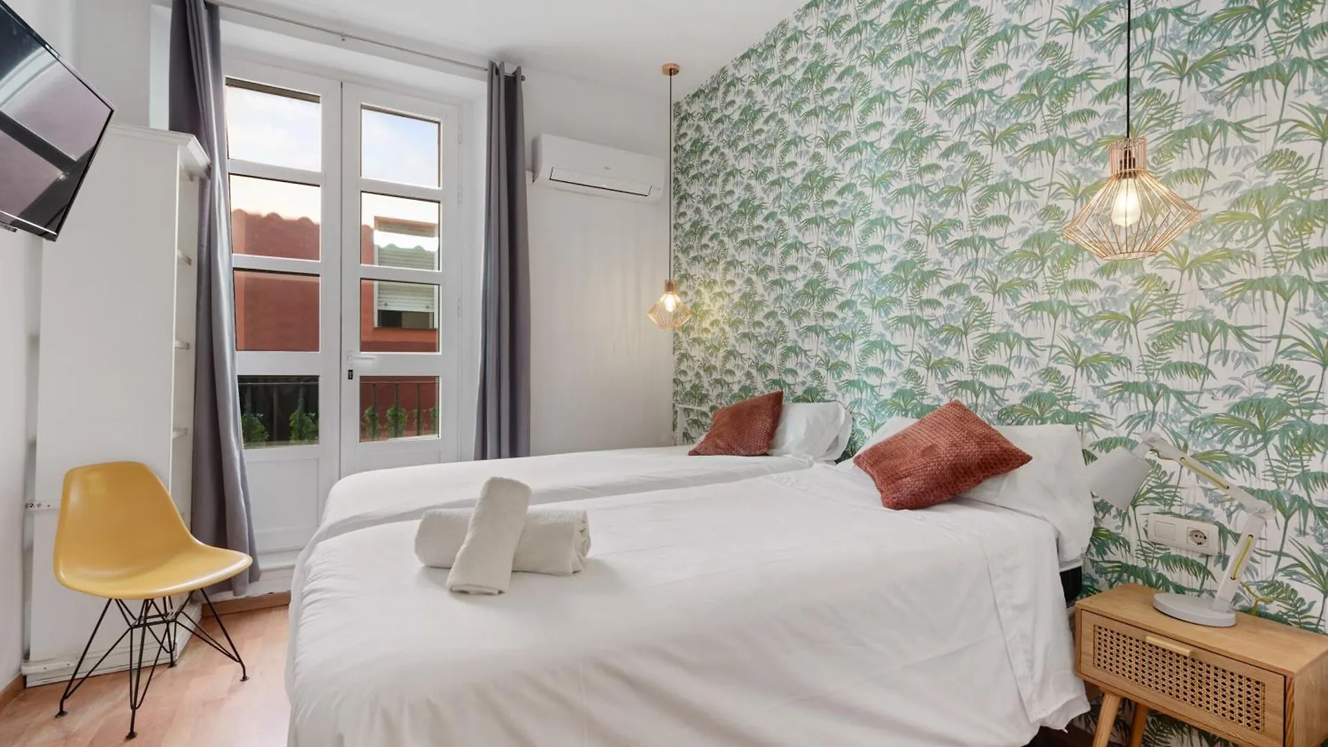 Urbanchicmalaga 2Bedroom Oasis In Historic Malaga Centre
