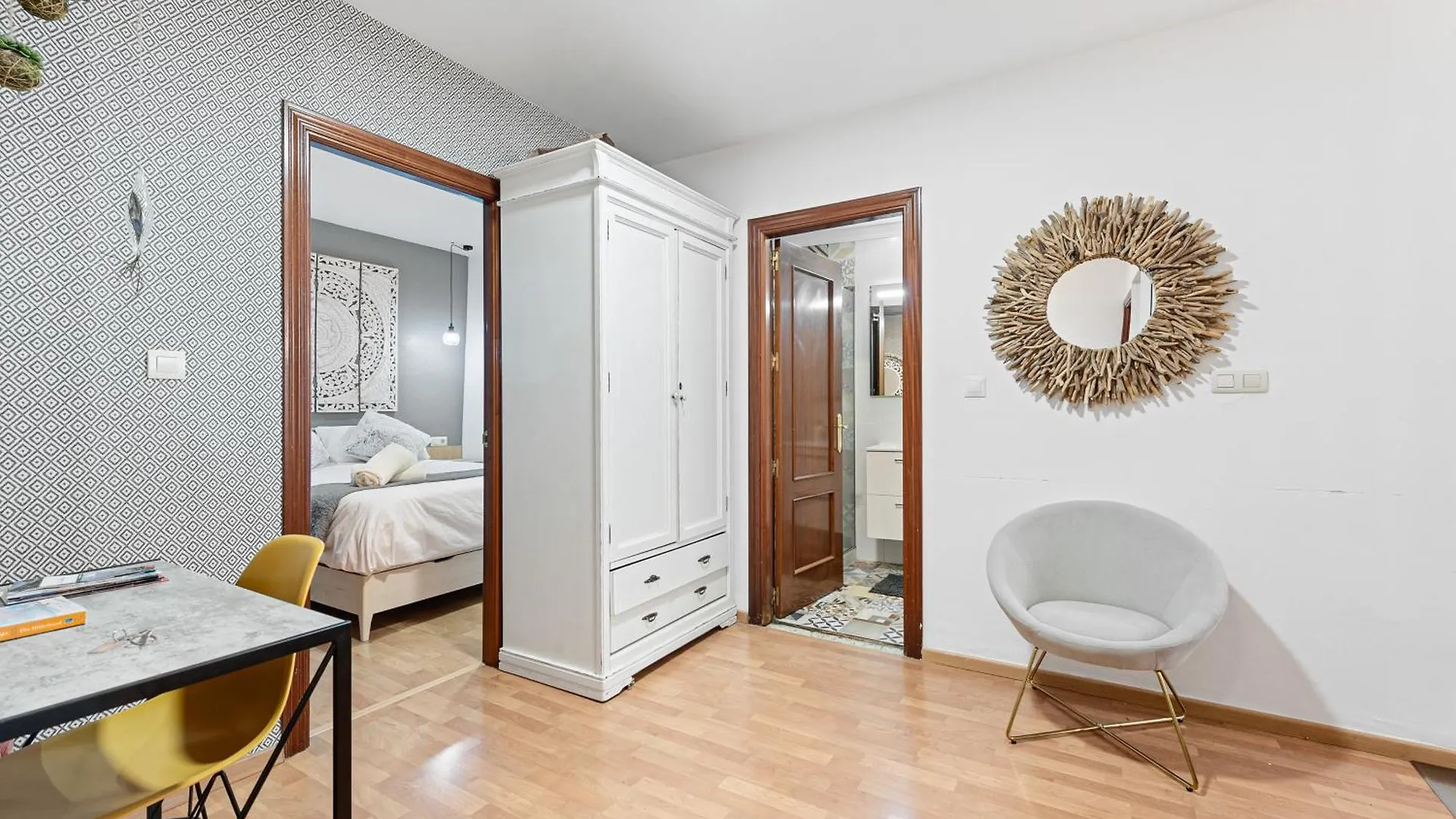 Urbanchicmalaga 2Bedroom Oasis In Historic Malaga Centre