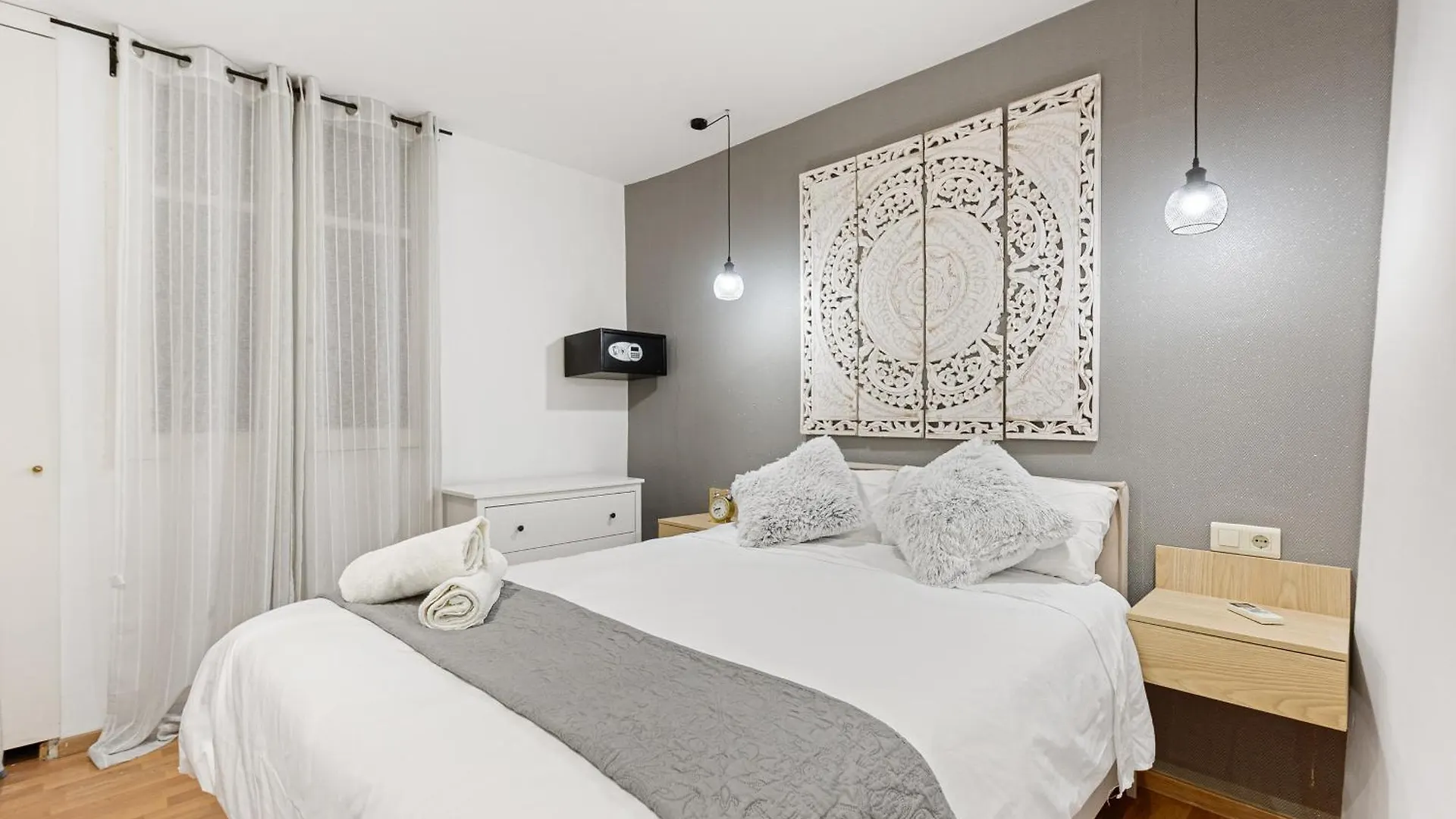 Urbanchicmalaga 2Bedroom Oasis In Historic Malaga Centre contacts